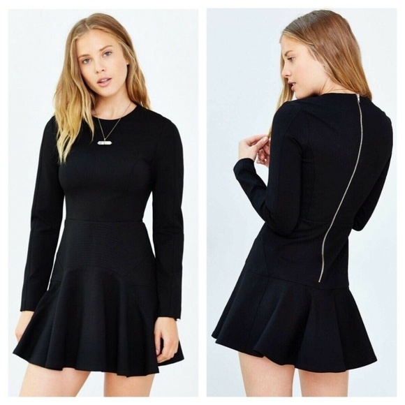 Minty Meets Munt Revolve S Shine Bright Skater Mini Dress Black Long sleeves - Picture 1 of 8